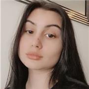 Mathenachhilfe von Expertin mit empathischer Herangehensweise